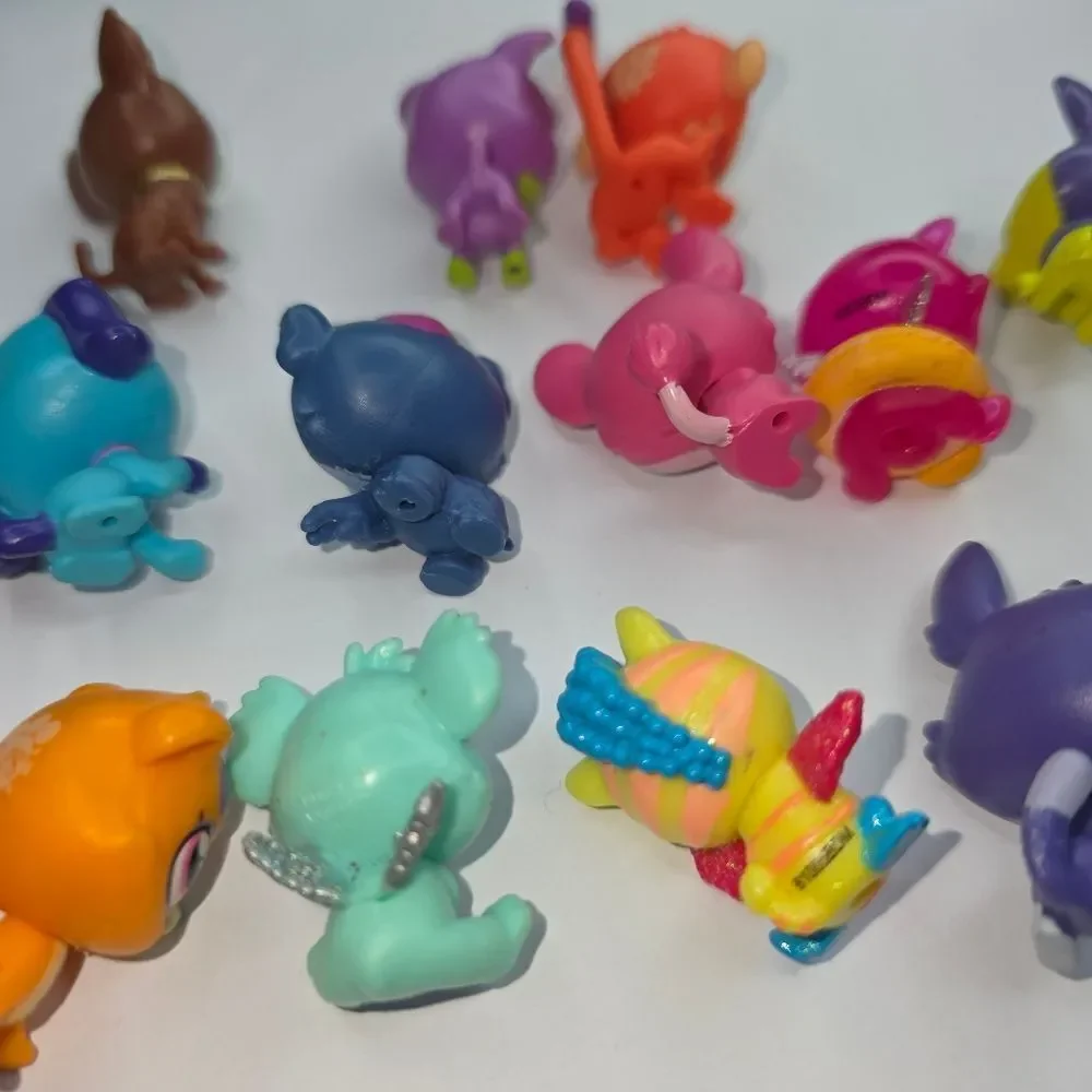 LPS Littlest Pet Shop Mini Animal Figurine Toy Bundle